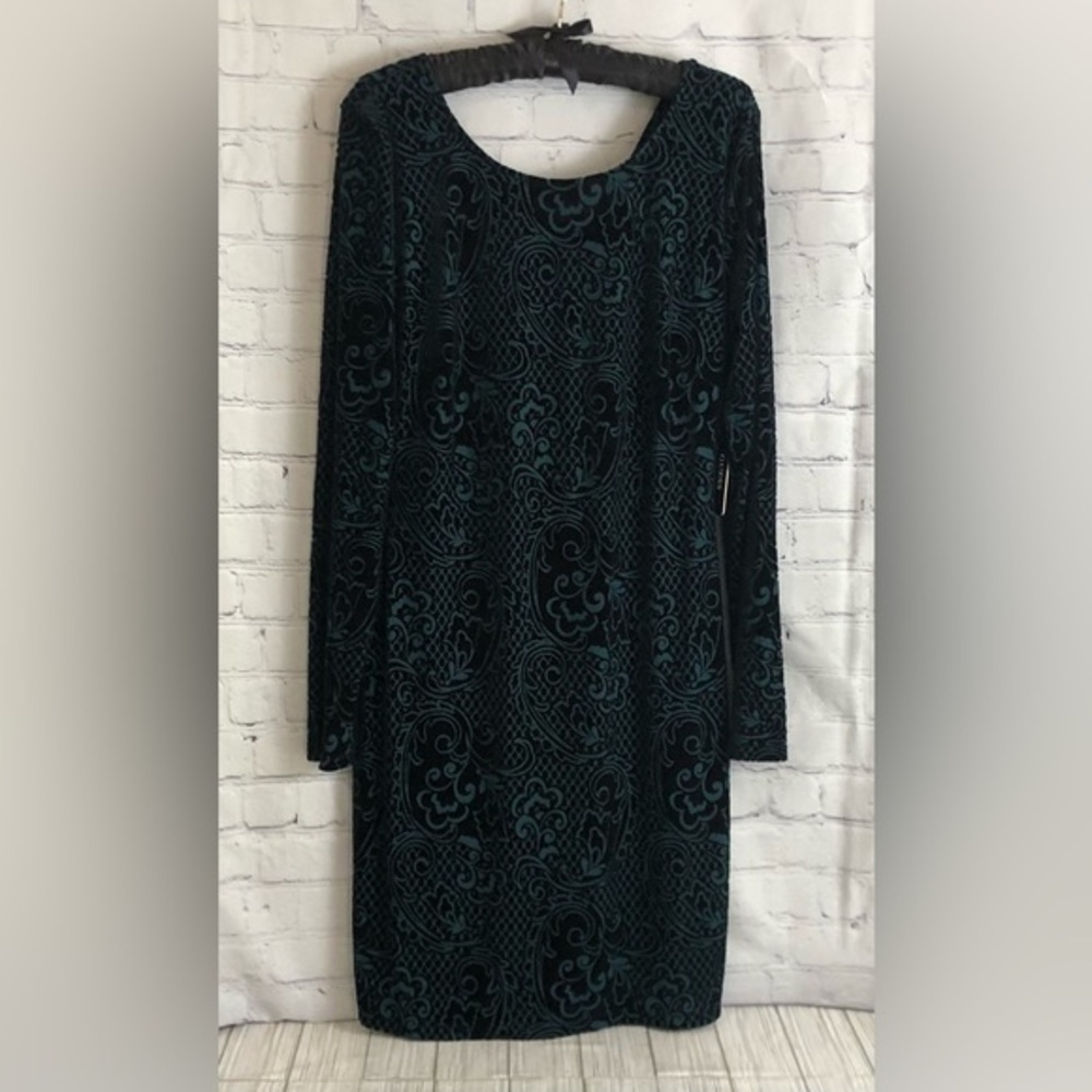 Guess Long Sleeve Fitted Dress NWOT